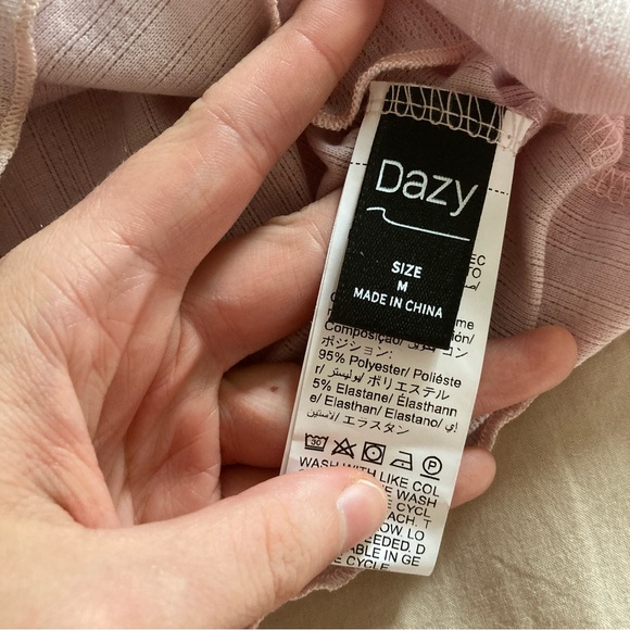 Light pink summer top (free with purchase) - Picture 2 of 2